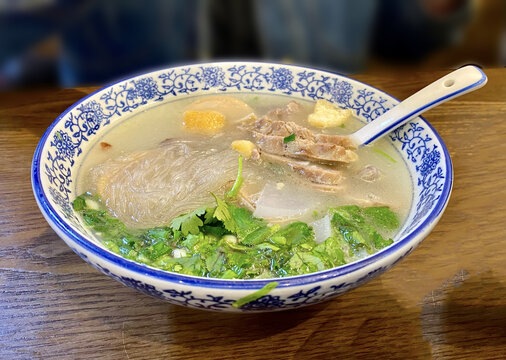鸭血粉丝汤