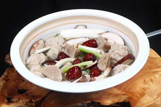 手工肉丸菌汤