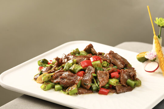 小炒牛肉