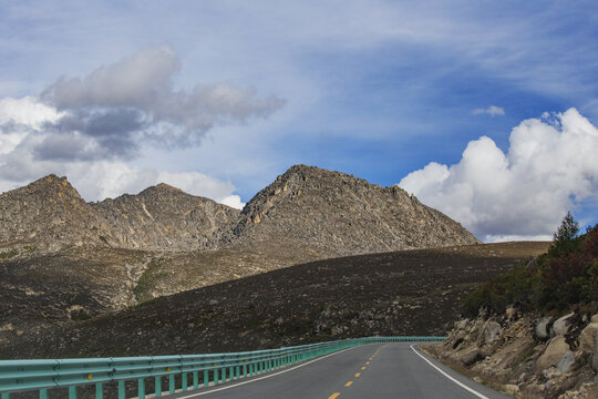 川西稻城海子山风景区自驾游