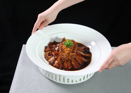 鲍鱼红烧肉