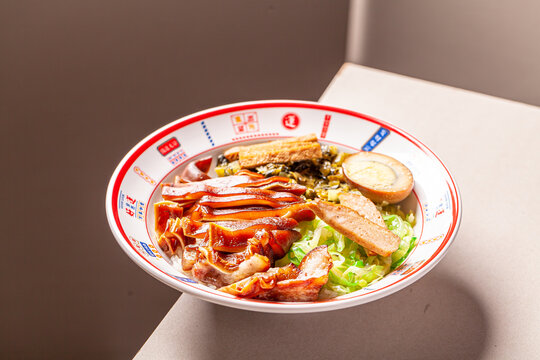 猪耳猪头肉饭