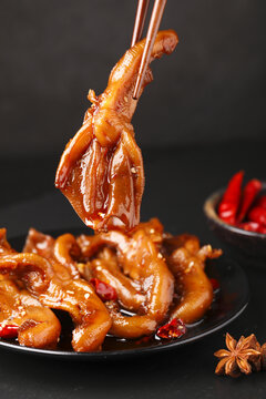 麻辣鸭掌