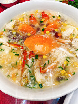 螃蟹豆腐汤海鲜汤