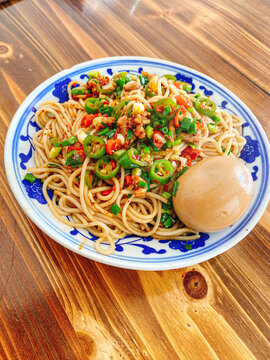 江西炒米粉肉丝炒粉