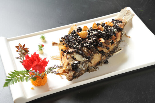 豆豉鲫鱼
