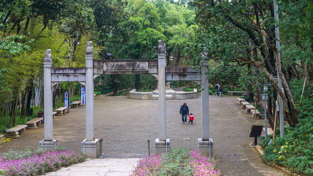 天心阁义重於死牌坊