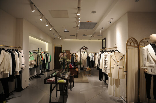 女装专卖店