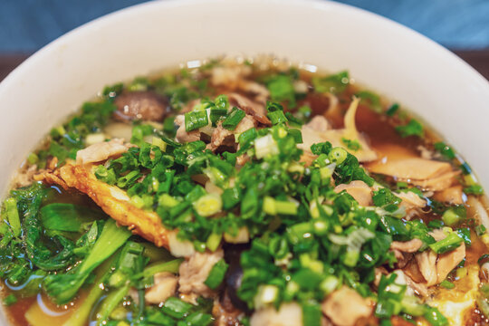 肉片青菜面