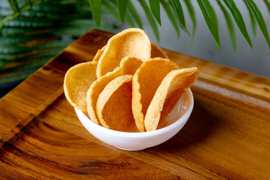 小吃油炸虾片