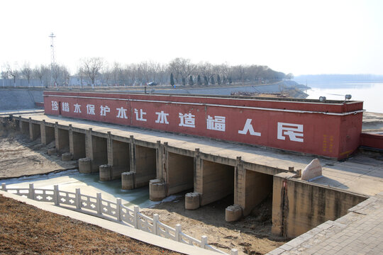 打渔张引黄闸