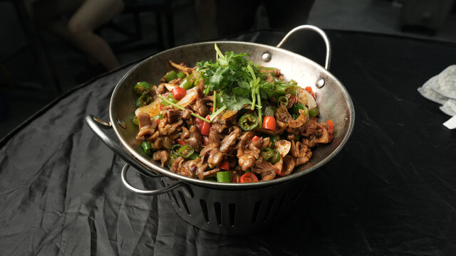 干锅鸡杂