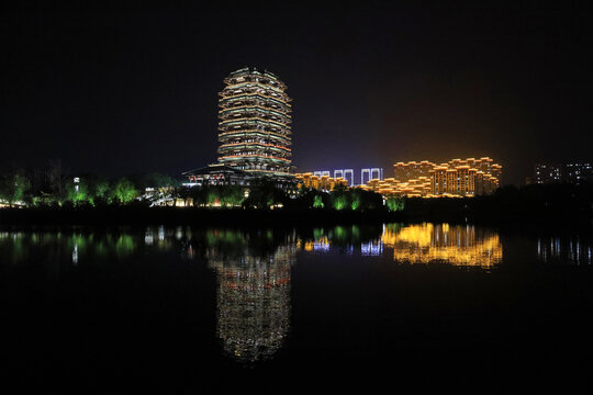 齐盛湖夜景