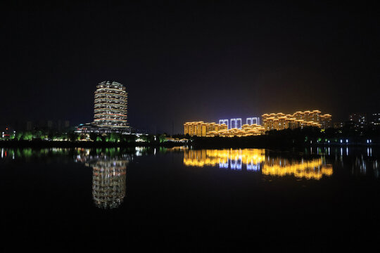 齐盛湖夜景
