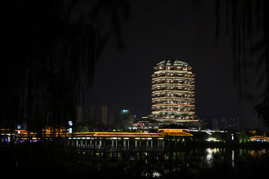 齐盛湖夜景