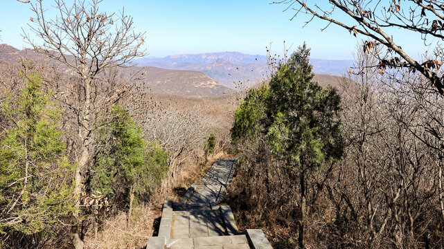 嵩山