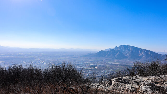 俯看嵩山