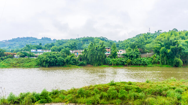淯江河风光