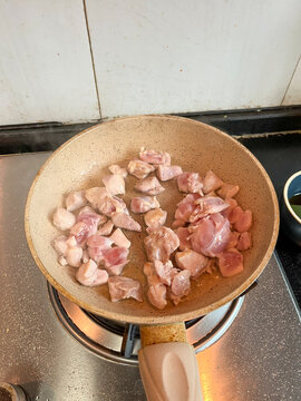 煎鸡腿肉