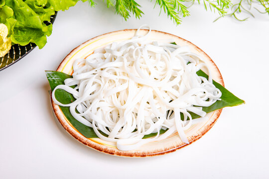 火锅菜品米粉