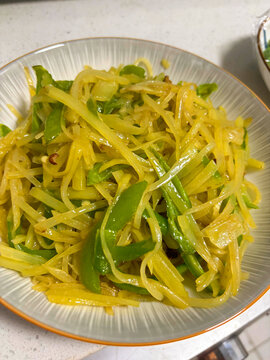 青椒土豆丝