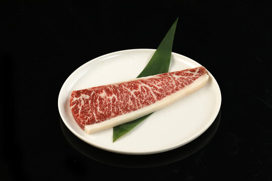 现切西冷牛排