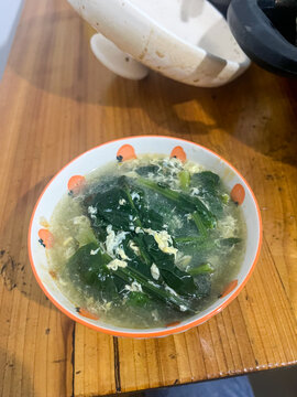 菠菜蛋花汤