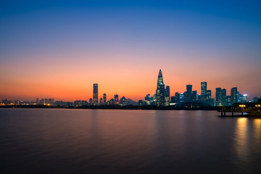 深圳湾后海天际线夜景