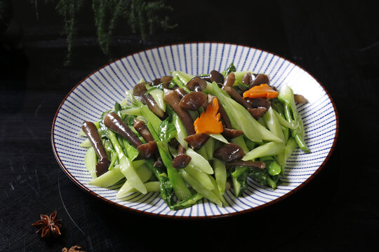 鸡枞菌炒芥兰