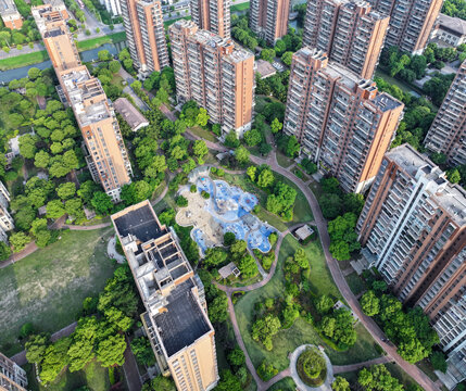 小区内景