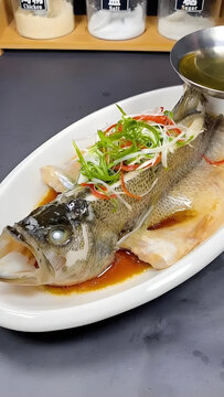 清蒸鲈鱼