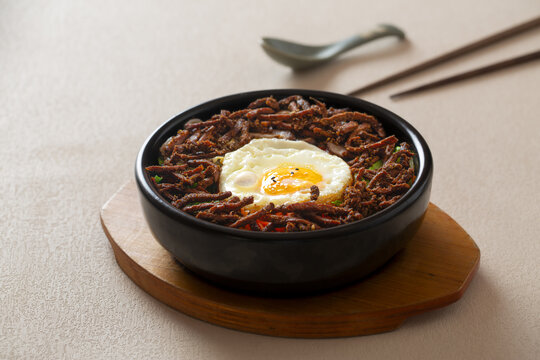 孜然烤肉拌饭
