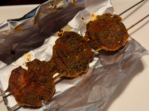 烤羊腰子烤肉串