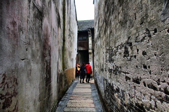 乌镇江南水乡斑驳墙壁