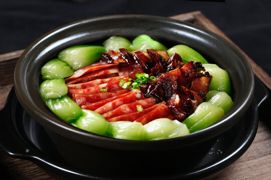 腊味煲仔饭