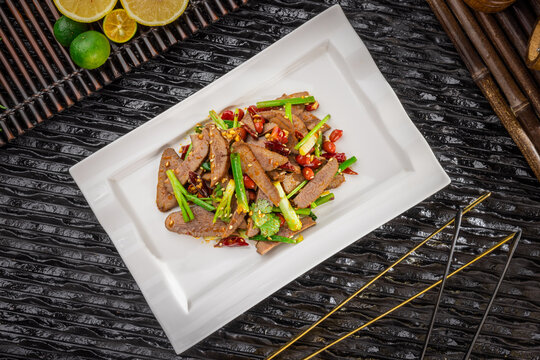 麻辣牛舌