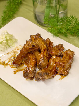 美味酱排骨