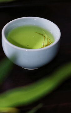 绿茶竹叶青
