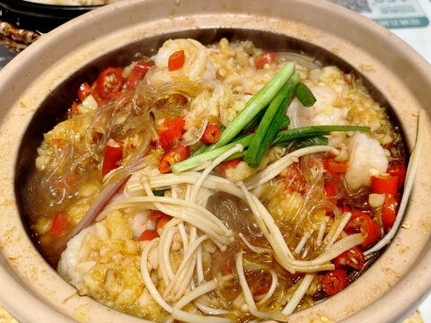 香辣虾仁粉丝煲