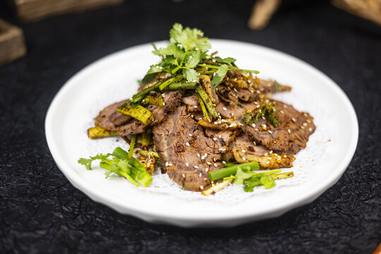 凉拌牛肉