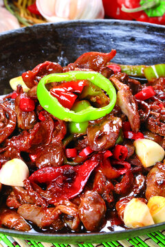 干锅鸡杂