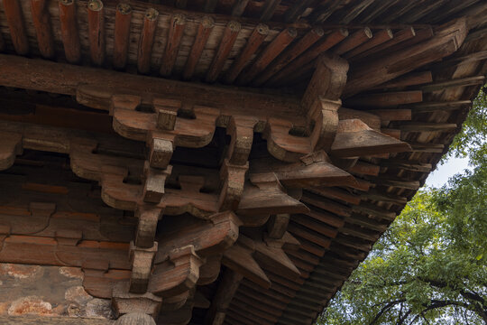 山西五代十国古建筑斗拱镇国寺
