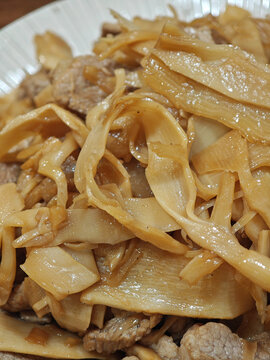 炒牛河