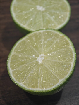 新鲜柠檬