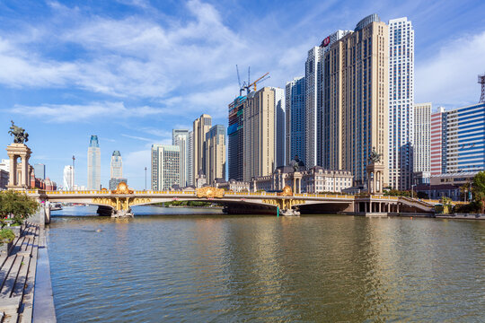 天津海河十一经路上的大光明桥