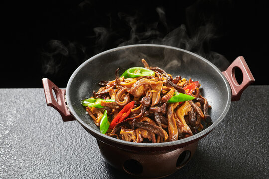 干锅野山菌肚条