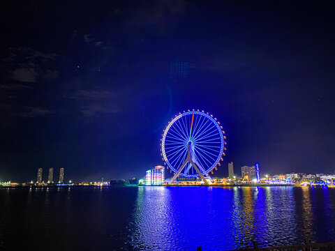 摩天轮主题乐园夜景