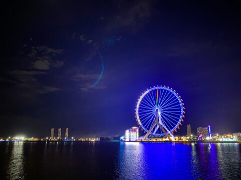 摩天轮夜景