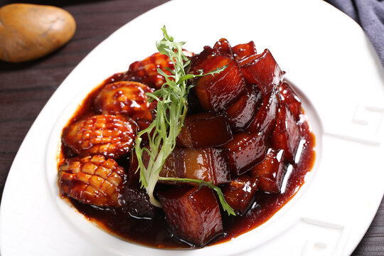 鲍鱼红烧肉