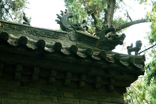 鸱吻龙头